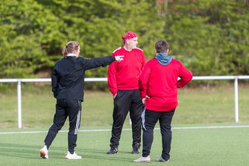 Bild 1 - Co-Trainerin der Frauen Nationalmannschaft Britta Carlson in Wahlstedt